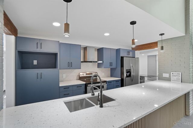 1116 Inner Circle Drive, Forest Park, OH 45240