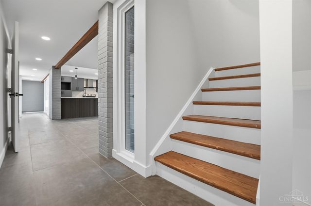 1116 Inner Circle Drive, Forest Park, OH 45240