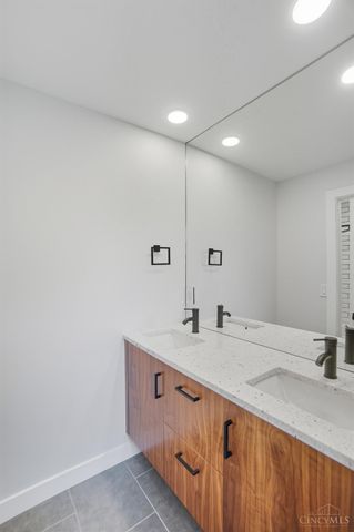 1116 Inner Circle Drive, Forest Park, OH 45240