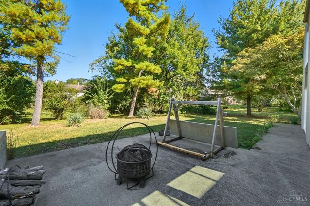 1116 Inner Circle Drive, Forest Park, OH 45240