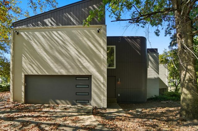 1116 Inner Circle Drive, Forest Park, OH 45240