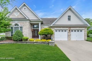 1 Lattimore Court, Freehold, NJ 07728