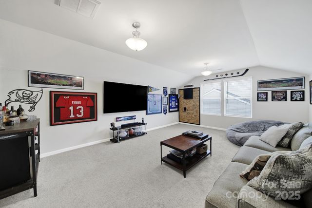 4115 Stockbrook Drive, Charlotte, NC 28215