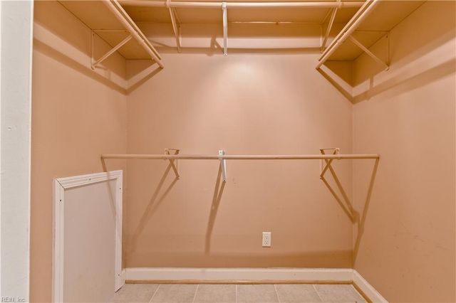 116 Twin Oaks DR, Hampton, VA 23666