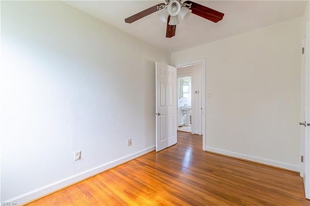 116 Twin Oaks DR, Hampton, VA 23666
