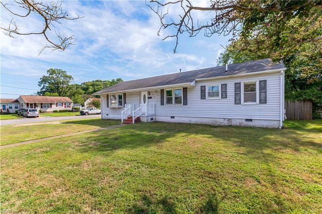 116 Twin Oaks DR, Hampton, VA 23666