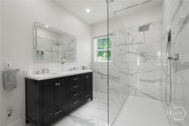 743 E 40th Street, Savannah, GA 31401