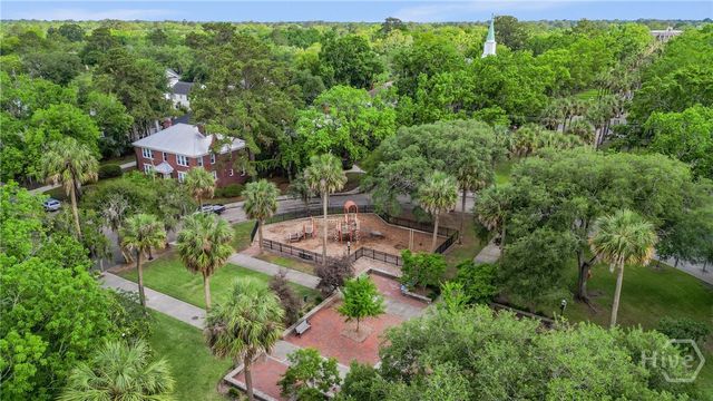 743 E 40th Street, Savannah, GA 31401
