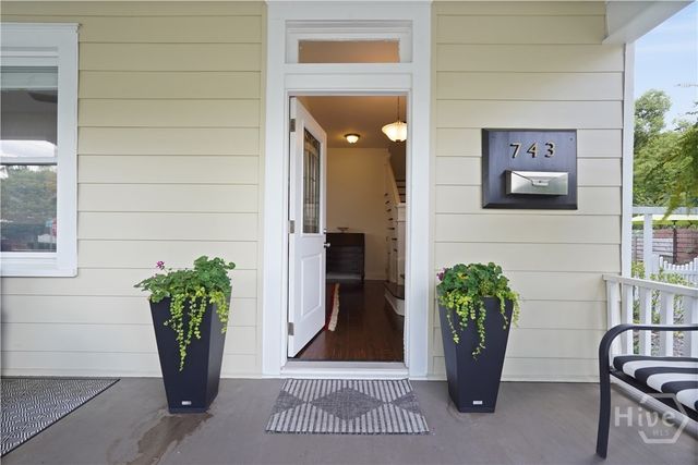 743 E 40th Street, Savannah, GA 31401