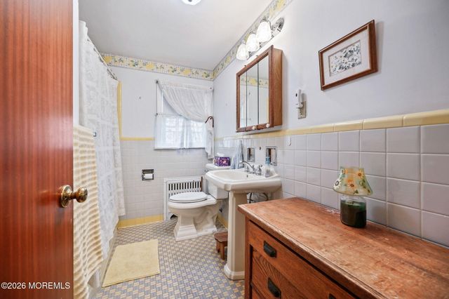 733 3rd Street, Dunellen, NJ 08812