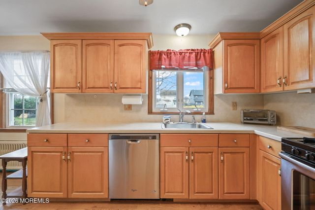 733 3rd Street, Dunellen, NJ 08812