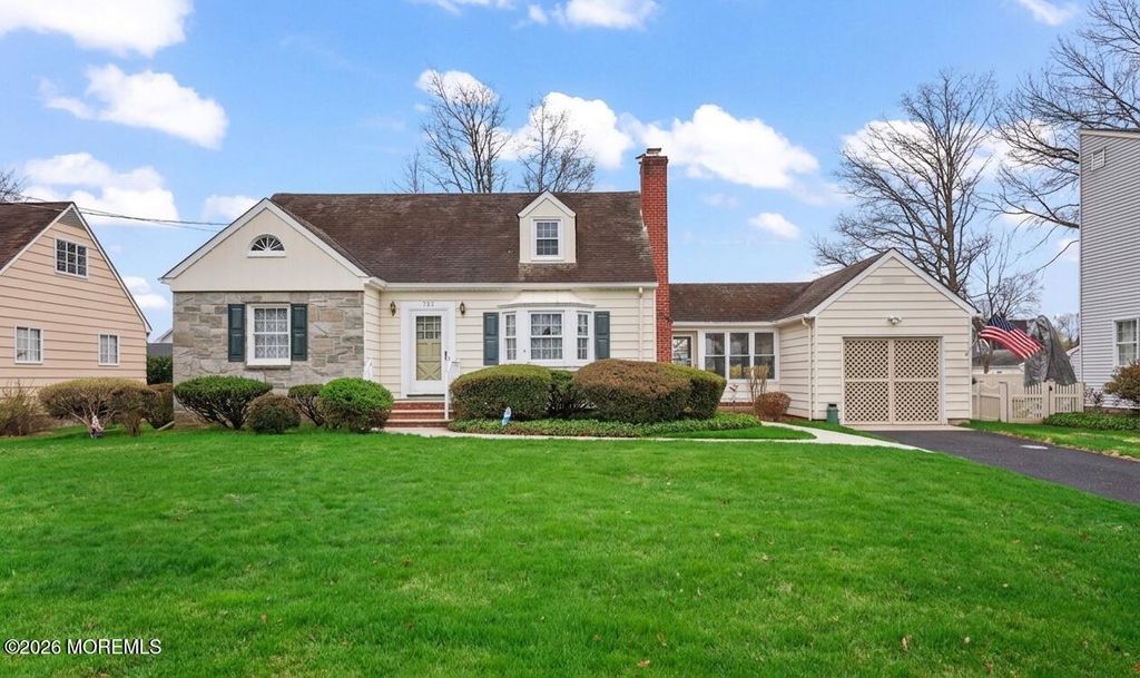 733 3rd Street, Dunellen, NJ 08812