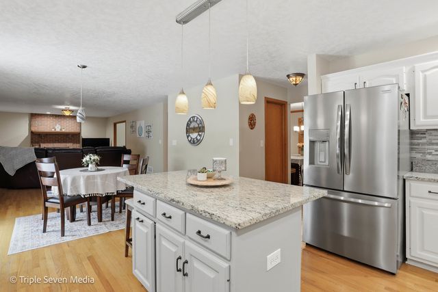 17050 Kerry Avenue, Orland Park, IL 60467