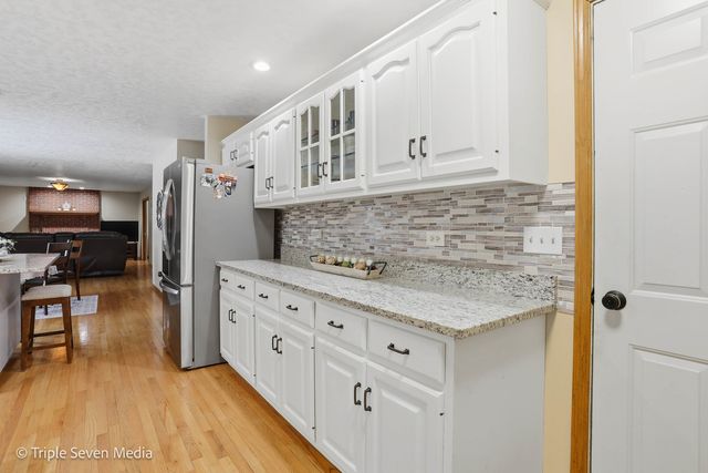 17050 Kerry Avenue, Orland Park, IL 60467