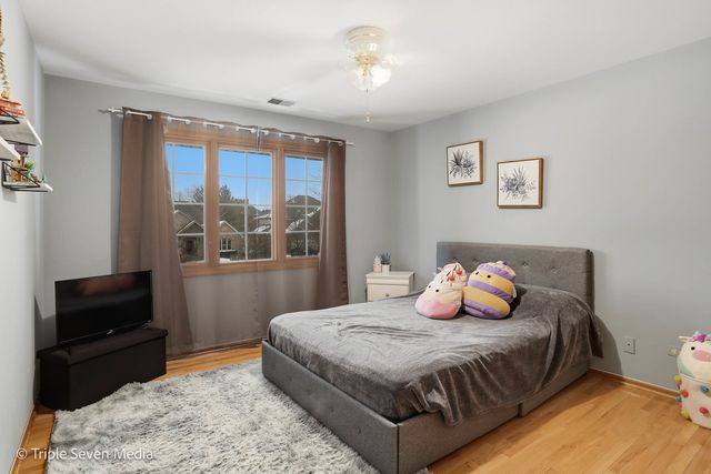 17050 Kerry Avenue, Orland Park, IL 60467