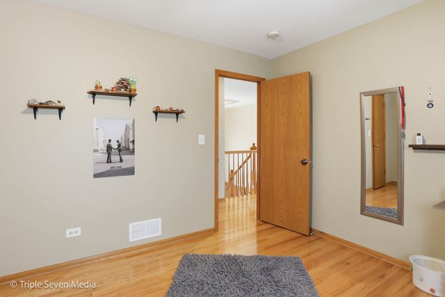 17050 Kerry Avenue, Orland Park, IL 60467