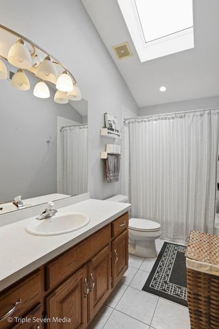 17050 Kerry Avenue, Orland Park, IL 60467