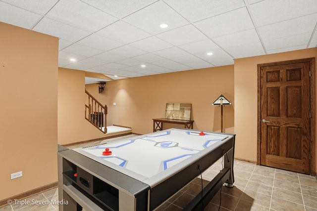 17050 Kerry Avenue, Orland Park, IL 60467