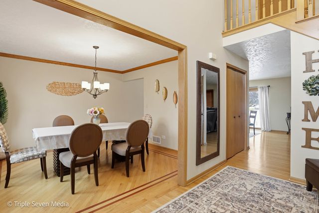 17050 Kerry Avenue, Orland Park, IL 60467