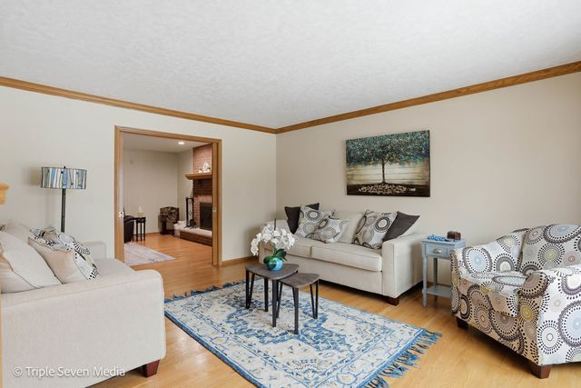 17050 Kerry Avenue, Orland Park, IL 60467