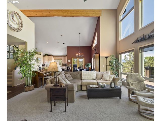 1164 Sw PARRISH Ln, Powell Butte, OR 97753
