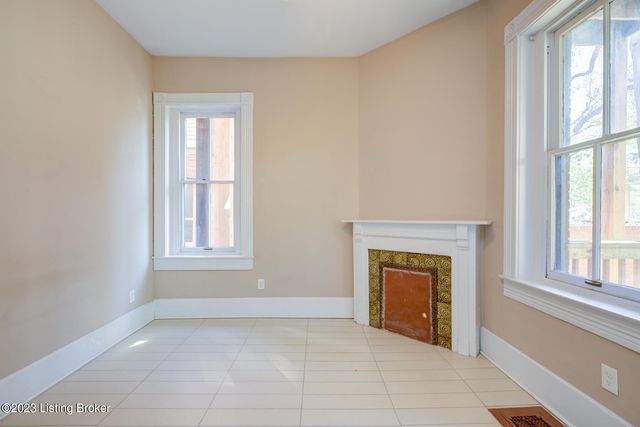 1444 S 2nd St, Louisville, KY 40208