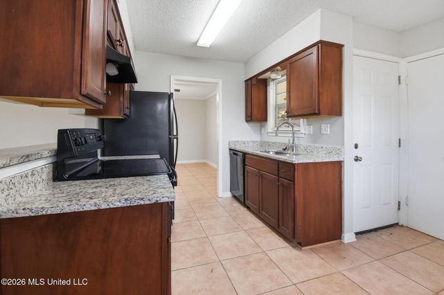 727 Thornwood Drive, Southaven, MS 38671