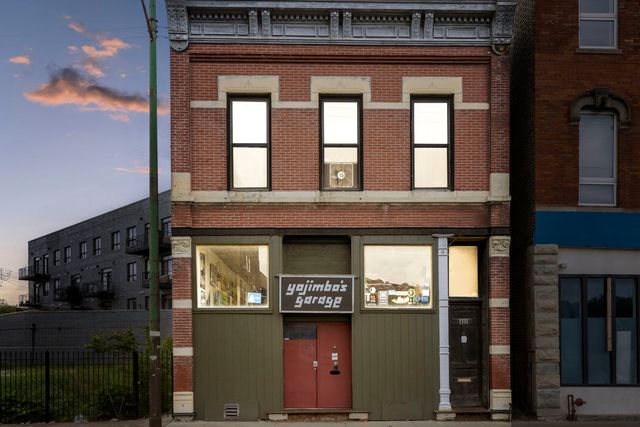 1310 N Clybourn Avenue, Chicago, IL 60610