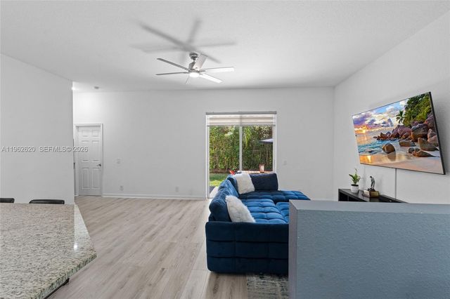 625 Bald Cypress Rd, Weston, FL 33327