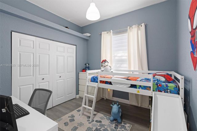 625 Bald Cypress Rd, Weston, FL 33327