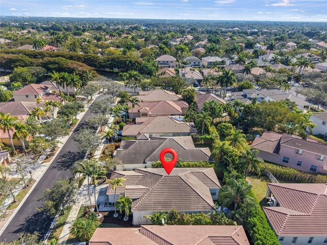 625 Bald Cypress Rd, Weston, FL 33327