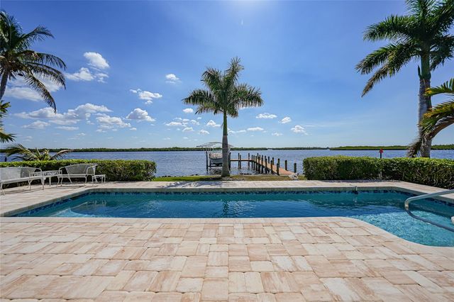 3796 PEACE RIVER DRIVE, Punta Gorda, FL 33983
