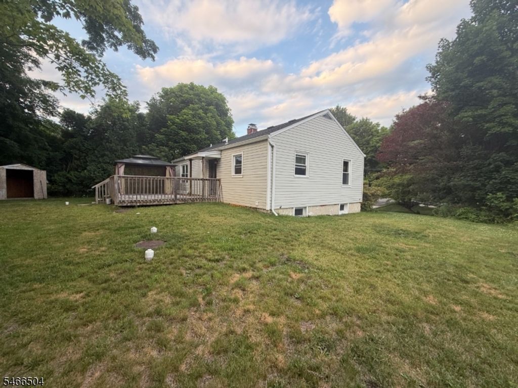 6 Stickles Pond Rd, Andover Twp., NJ 07860 — photo 2