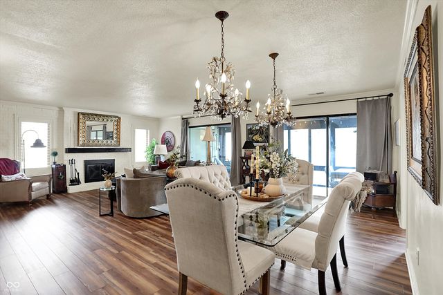 201 Bluffs Circle E, Noblesville, IN 46062