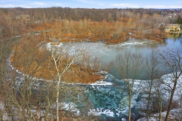 201 Bluffs Circle E, Noblesville, IN 46062