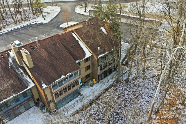 201 Bluffs Circle E, Noblesville, IN 46062