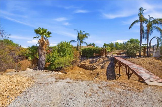 16800 Sendero Del Charro, Riverside, CA 92504