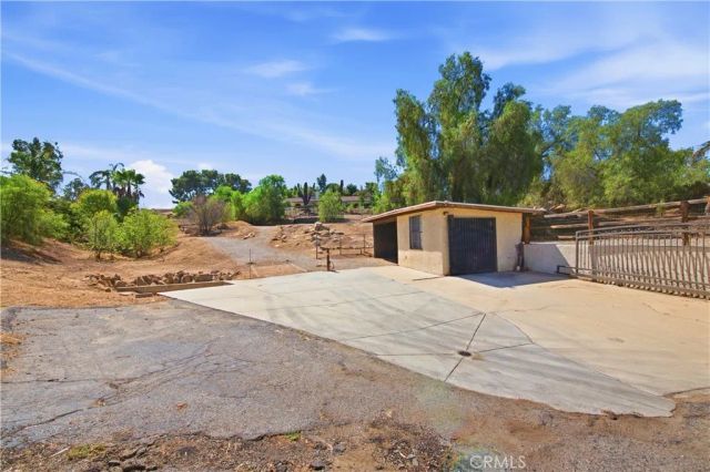 16800 Sendero Del Charro, Riverside, CA 92504
