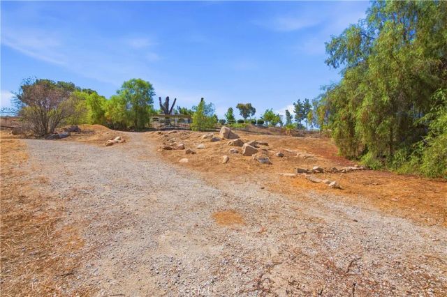 16800 Sendero Del Charro, Riverside, CA 92504