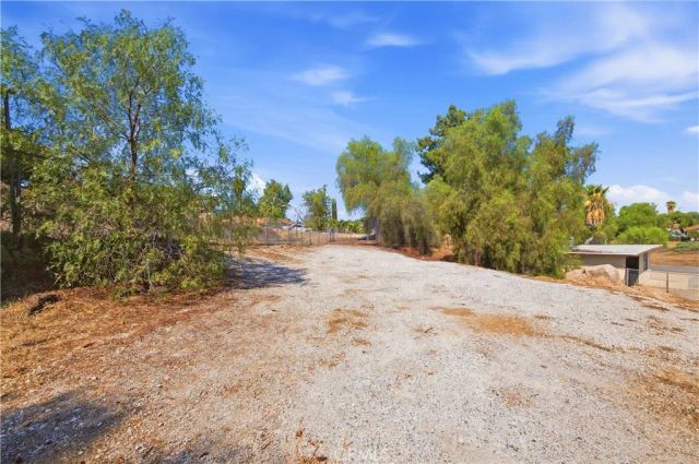 16800 Sendero Del Charro, Riverside, CA 92504