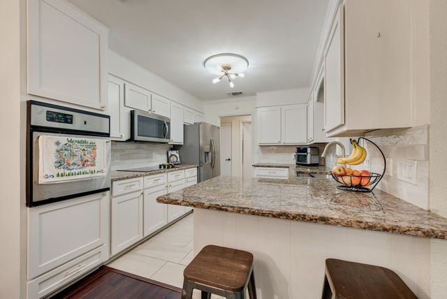 4707 Ridgeline Drive, Arlington, TX 76017