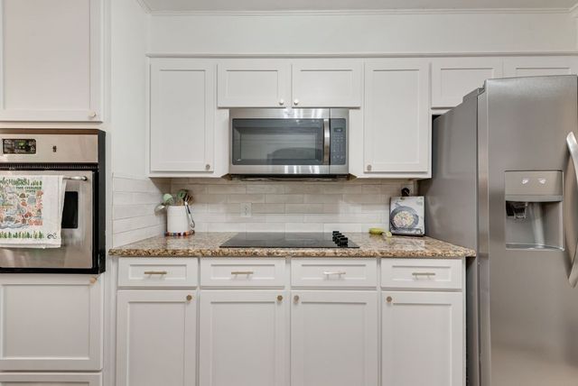 4707 Ridgeline Drive, Arlington, TX 76017