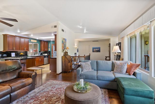 8885 Angeli Ln, Loomis, CA 95650