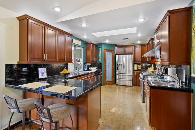 8885 Angeli Ln, Loomis, CA 95650