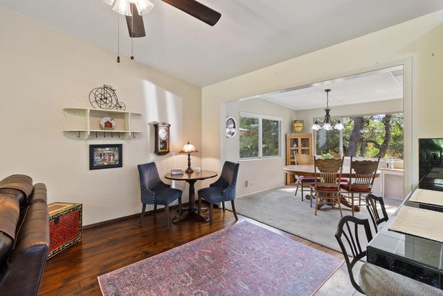 8885 Angeli Ln, Loomis, CA 95650