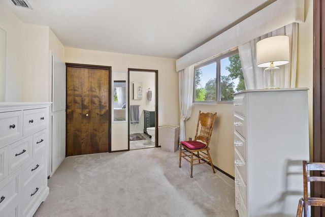 8885 Angeli Ln, Loomis, CA 95650