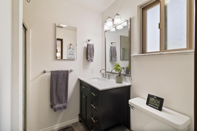 8885 Angeli Ln, Loomis, CA 95650