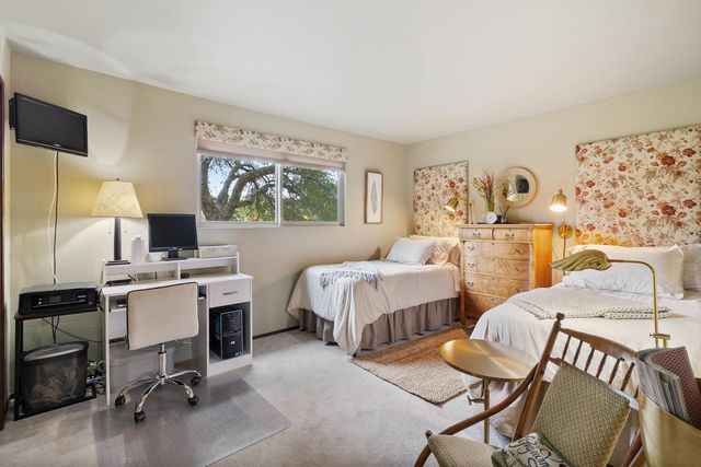 8885 Angeli Ln, Loomis, CA 95650