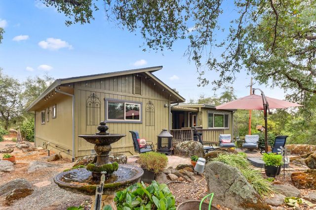 8885 Angeli Ln, Loomis, CA 95650