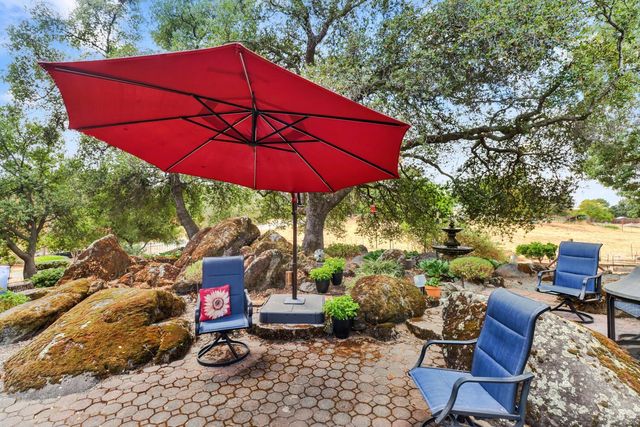 8885 Angeli Ln, Loomis, CA 95650